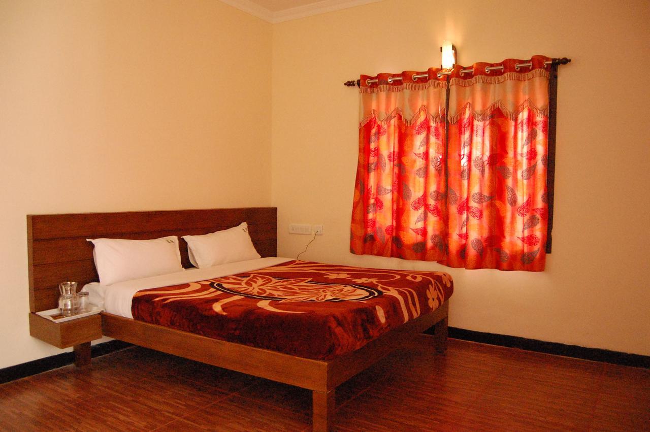 Ezhil Residency Hotell Kodaikanal Exteriör bild
