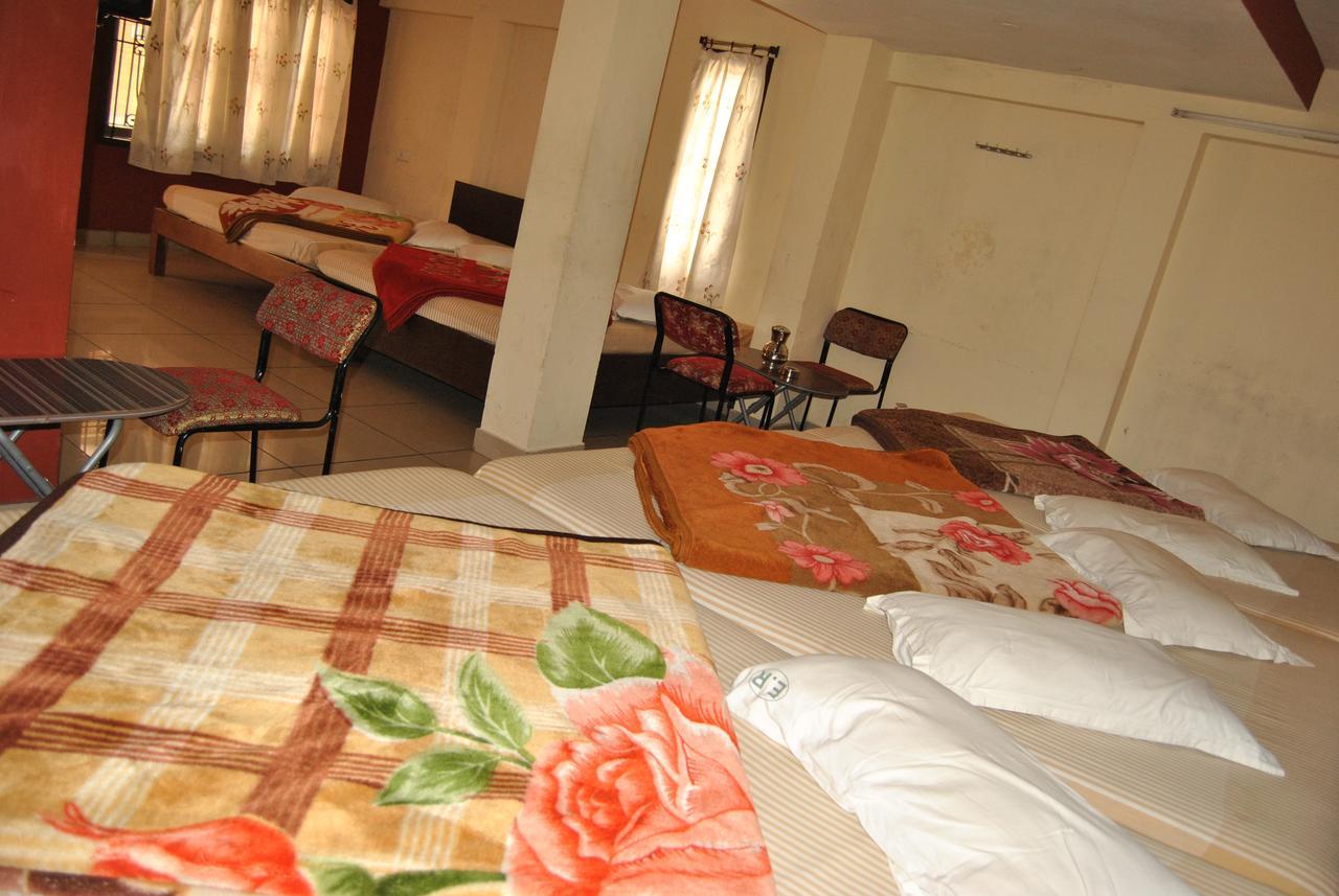 Ezhil Residency Hotell Kodaikanal Exteriör bild