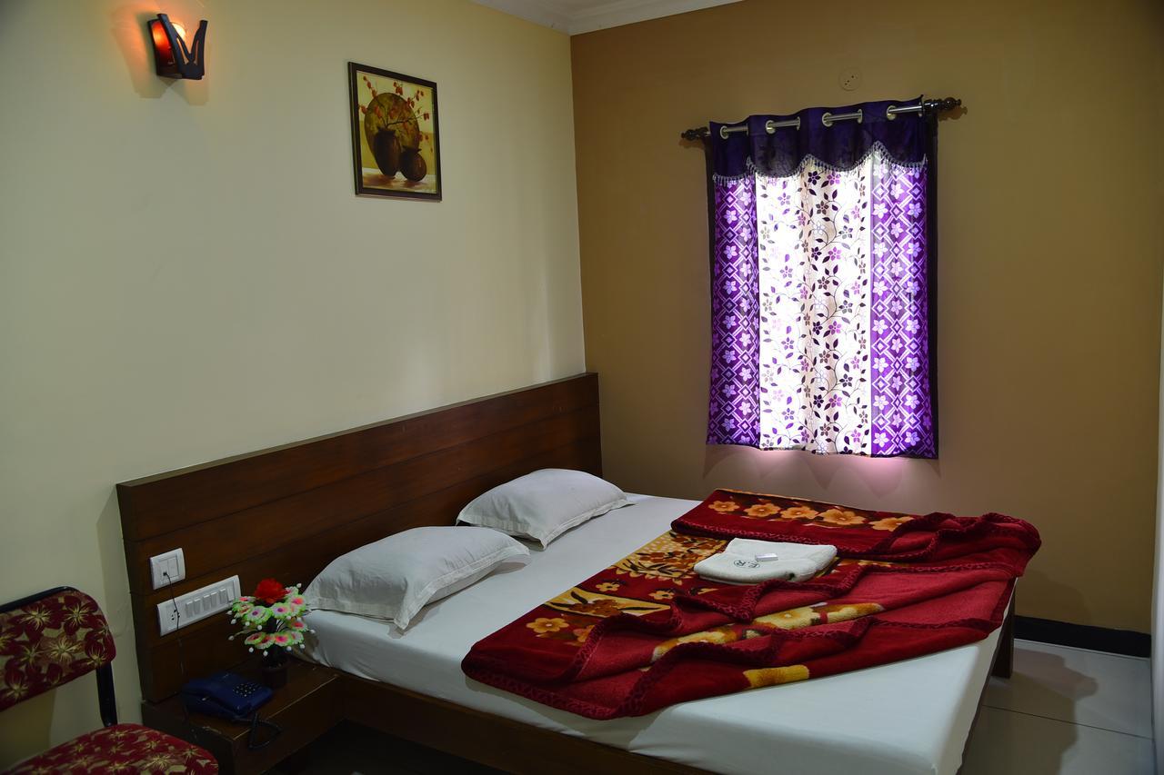 Ezhil Residency Hotell Kodaikanal Exteriör bild