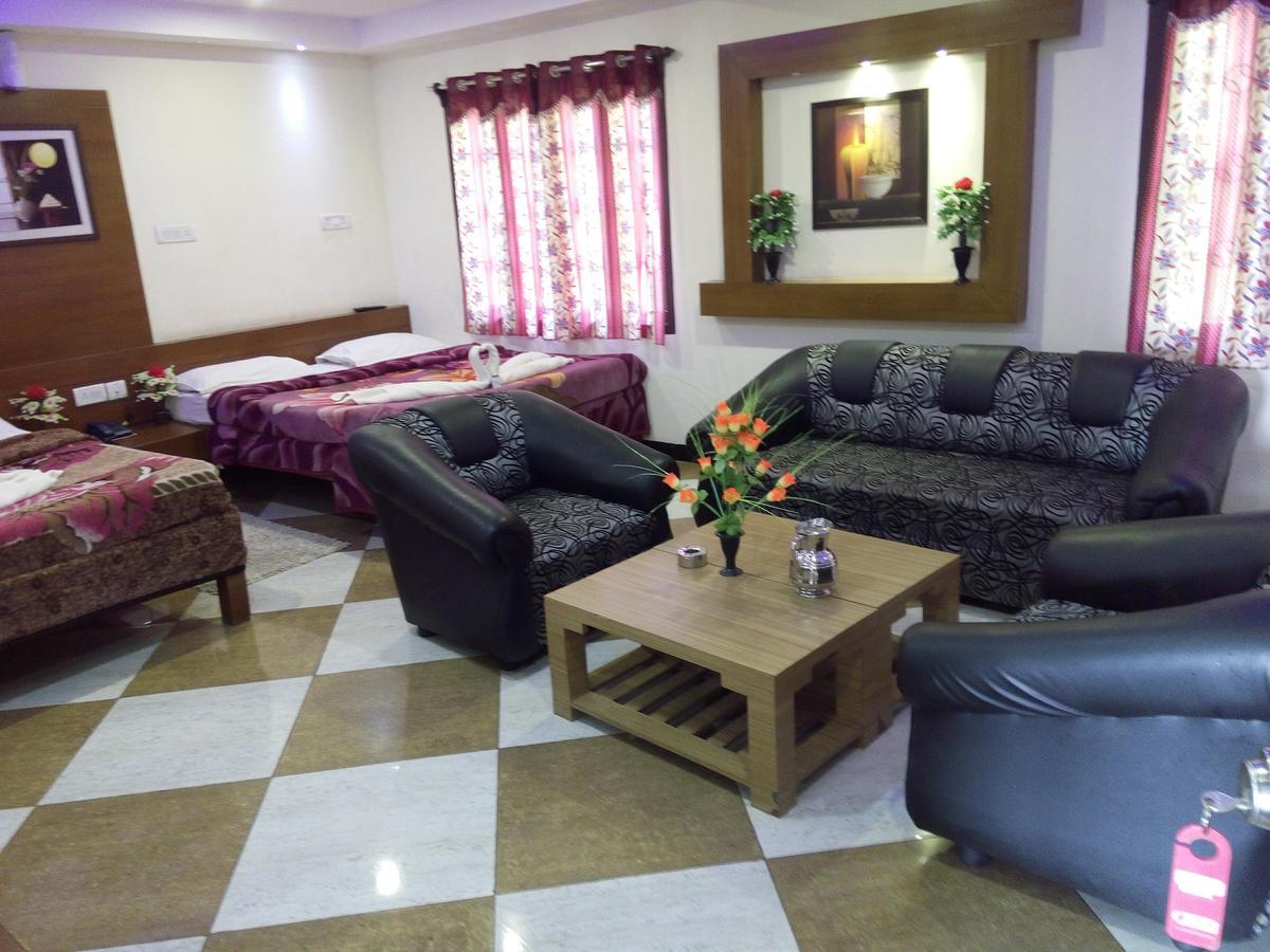 Ezhil Residency Hotell Kodaikanal Exteriör bild