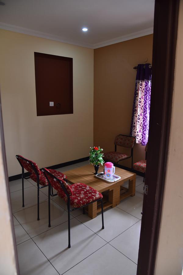 Ezhil Residency Hotell Kodaikanal Exteriör bild