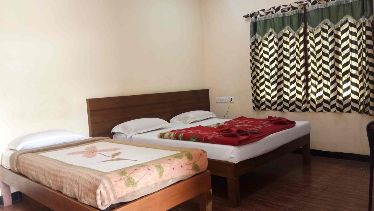 Ezhil Residency Hotell Kodaikanal Exteriör bild