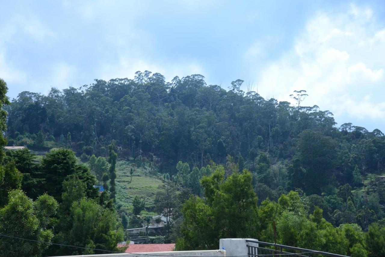 Ezhil Residency Hotell Kodaikanal Exteriör bild