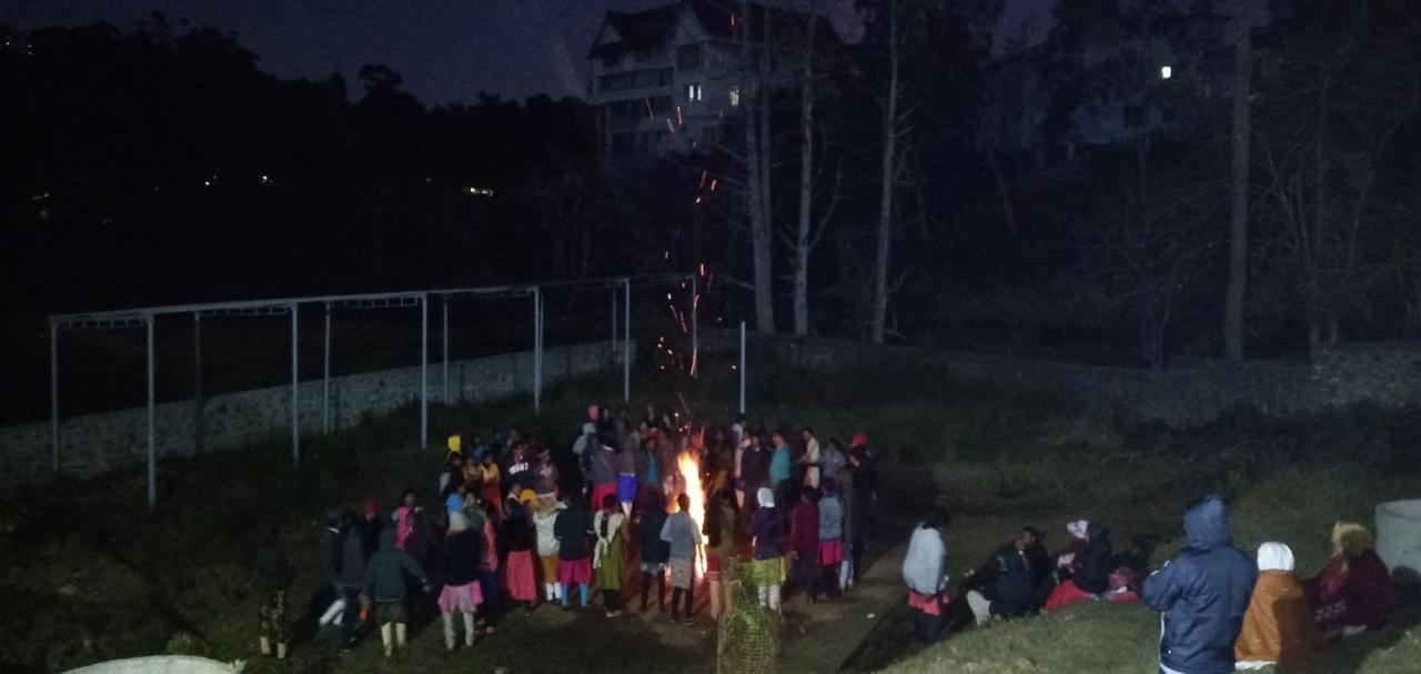 Ezhil Residency Hotell Kodaikanal Exteriör bild