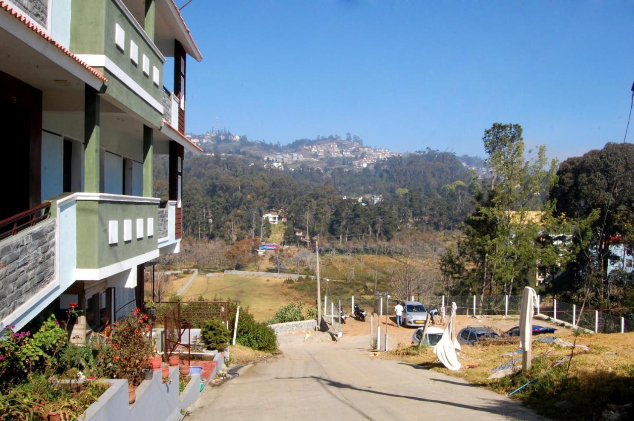 Ezhil Residency Hotell Kodaikanal Exteriör bild