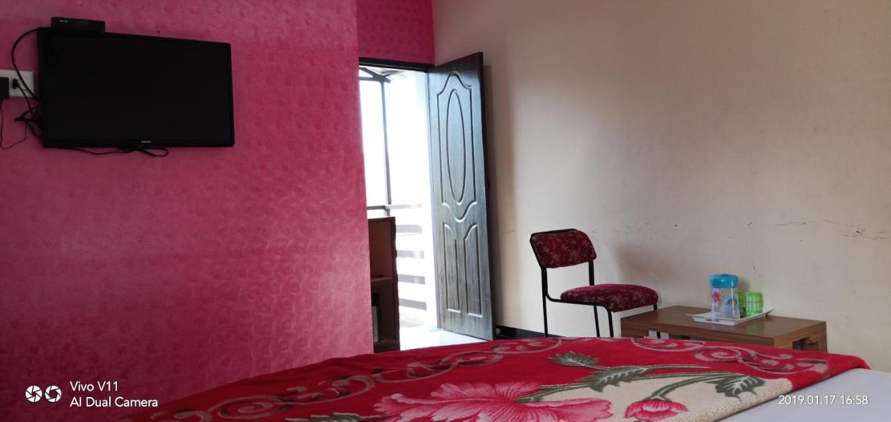 Ezhil Residency Hotell Kodaikanal Exteriör bild