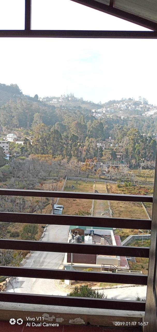 Ezhil Residency Hotell Kodaikanal Exteriör bild