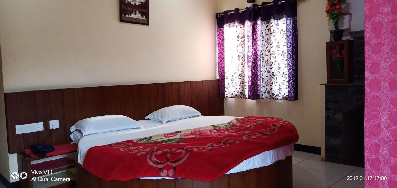 Ezhil Residency Hotell Kodaikanal Exteriör bild